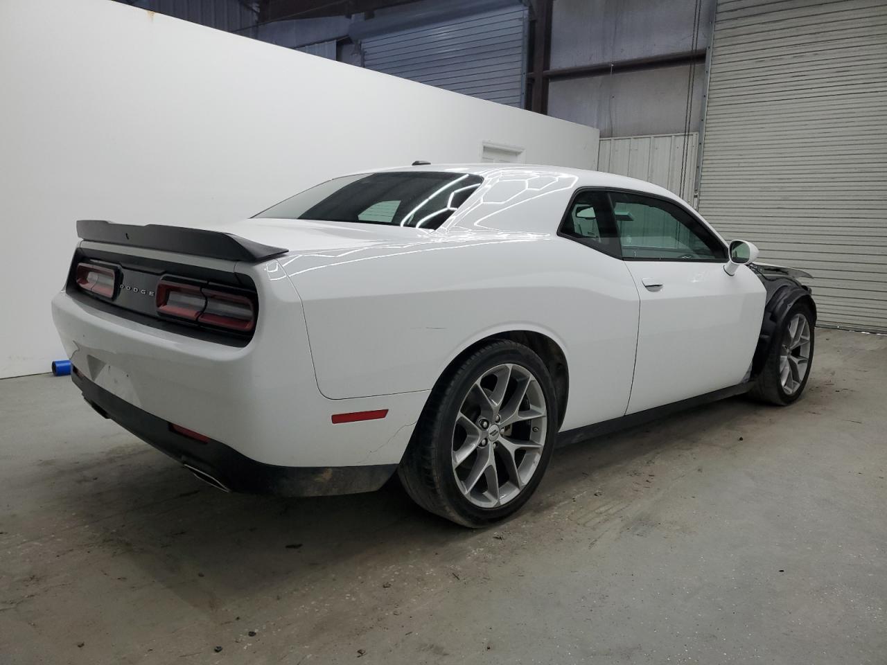 2023 DODGE CHALLENGER - Фото 3