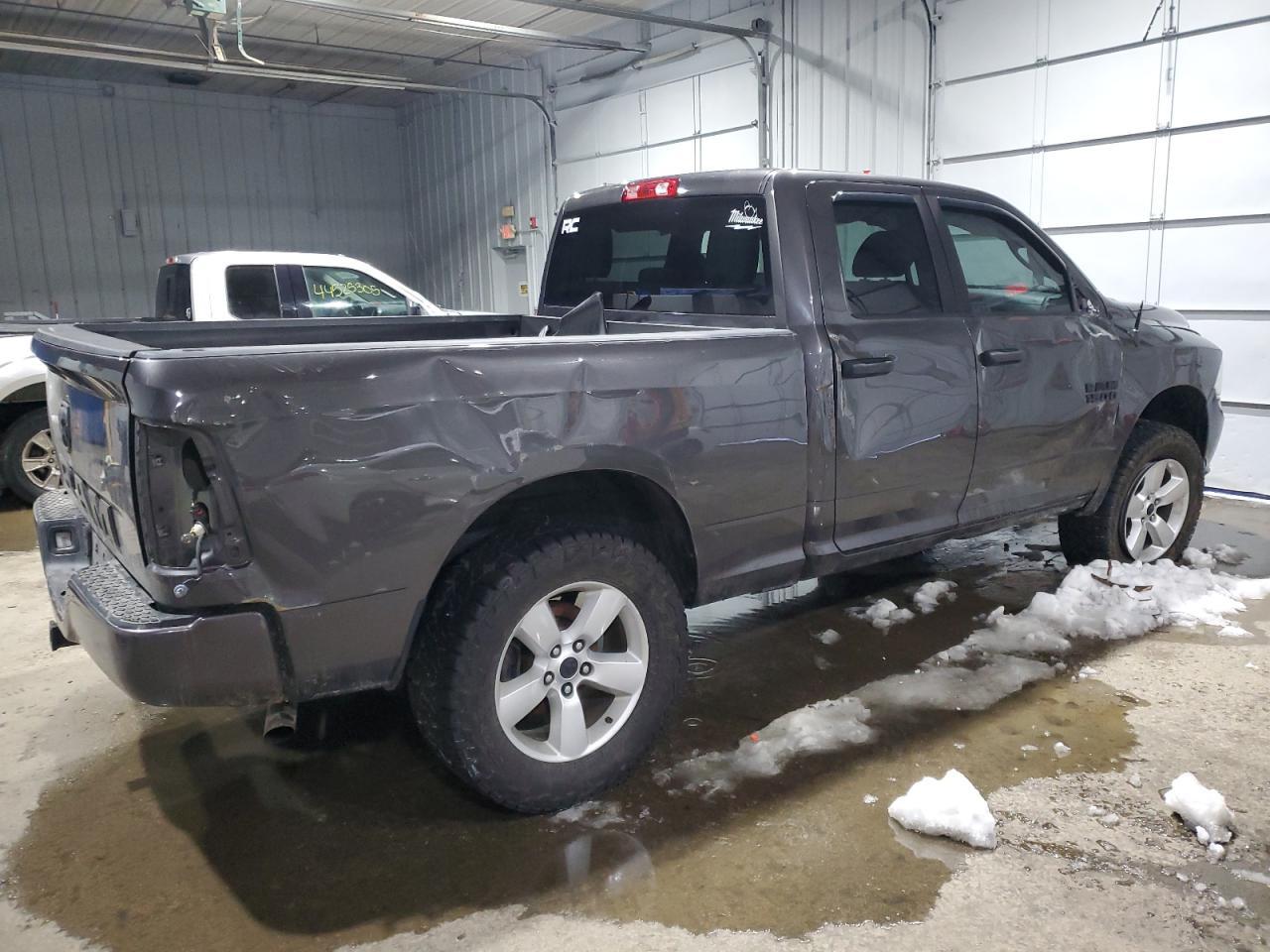 2014 RAM 1500 ST - Image 3
