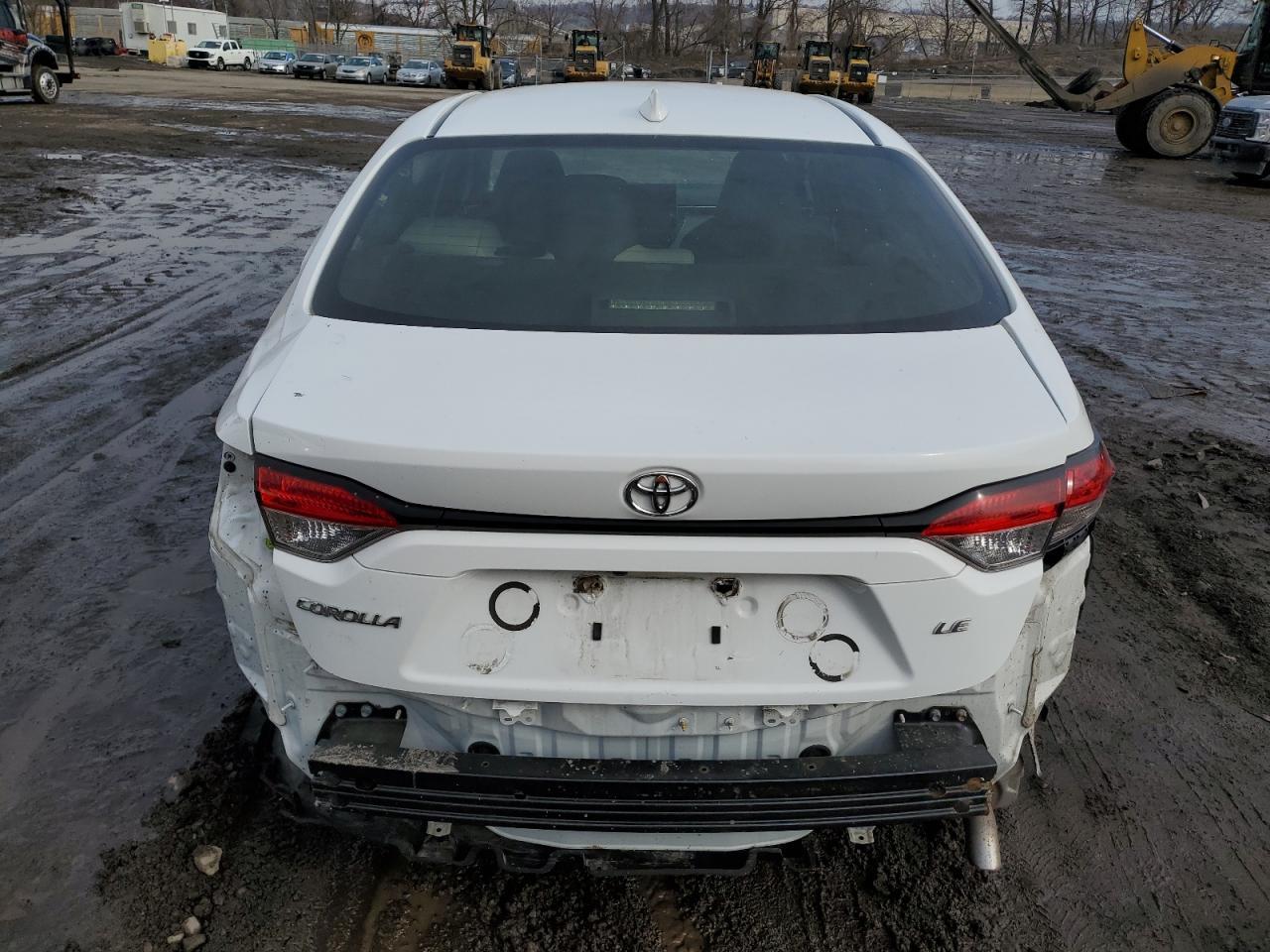 2021 TOYOTA COROLLA LE - Фото 6