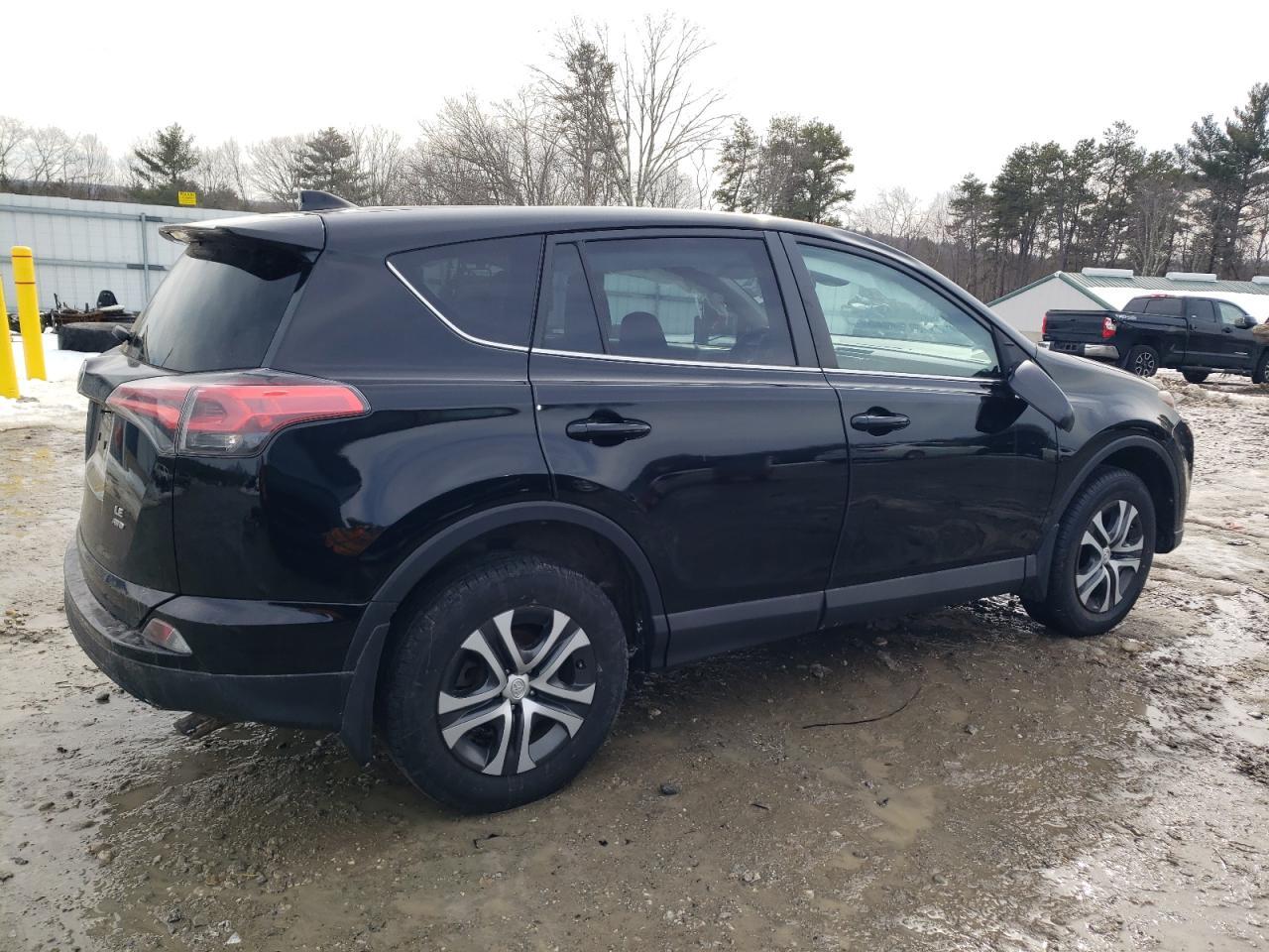 2018 TOYOTA RAV4 LE - Image 3