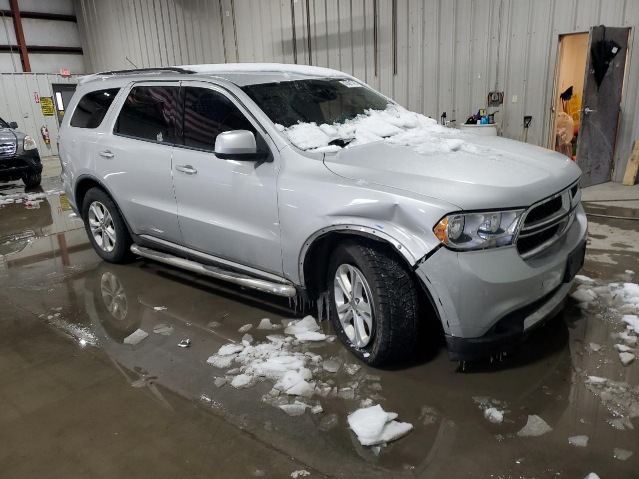 2011 DODGE DURANGO EX - Image 4