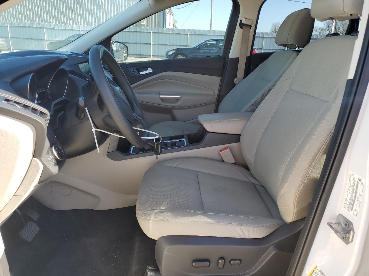 2017 FORD ESCAPE SE - Image 7