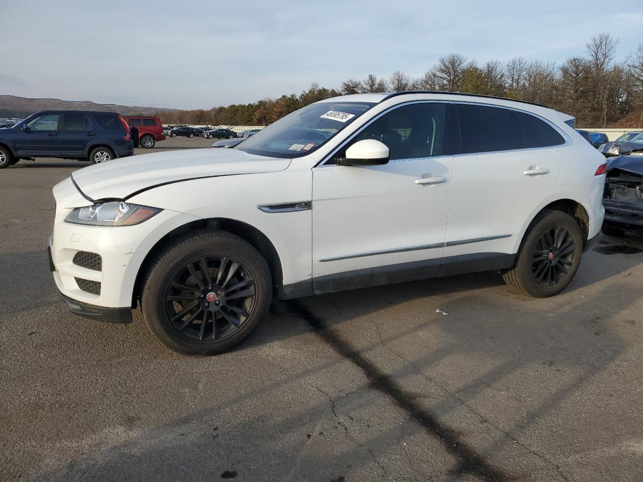 2019 JAGUAR F-PACE PRE