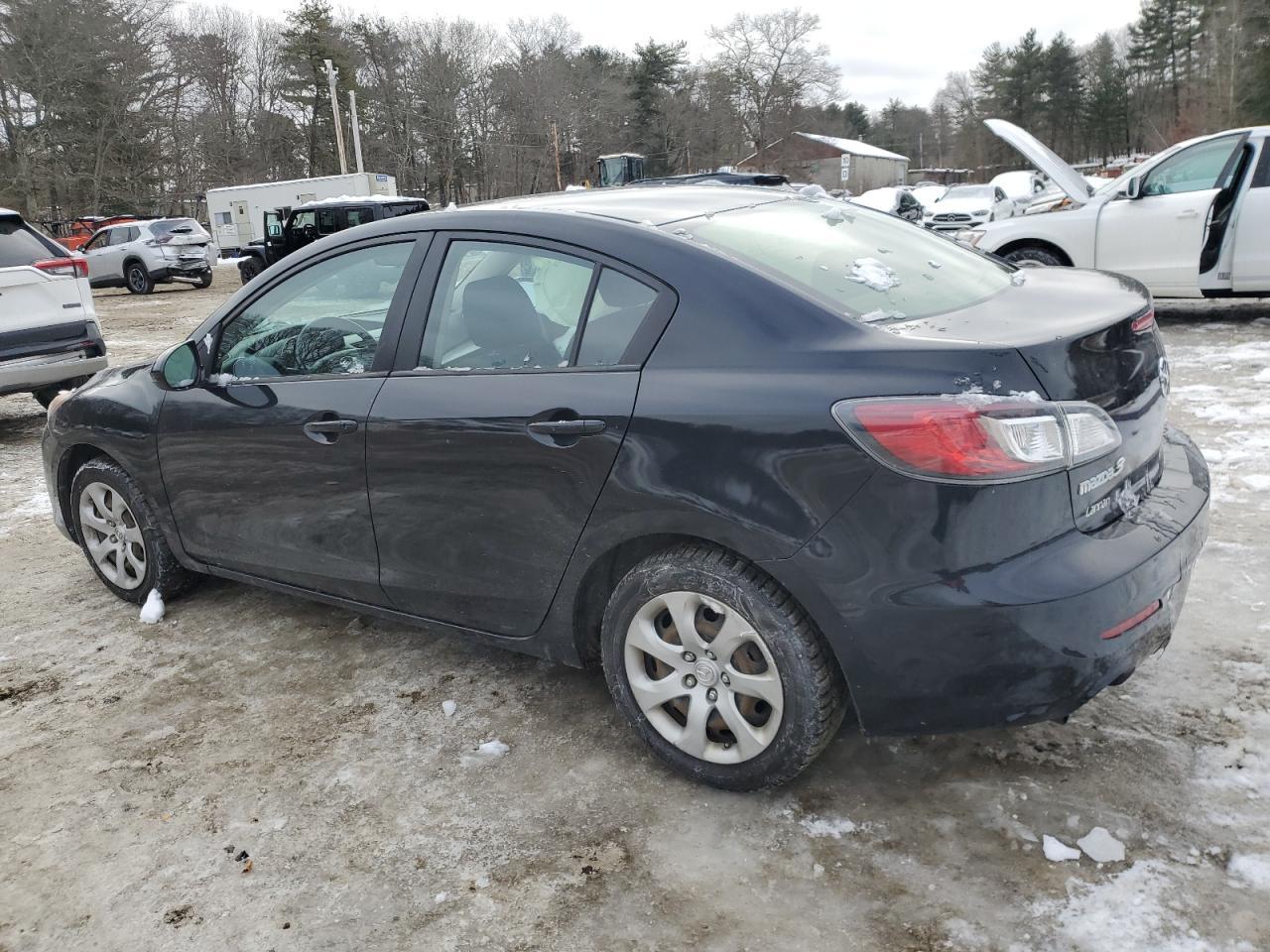 2013 MAZDA 3 I - Фото 2