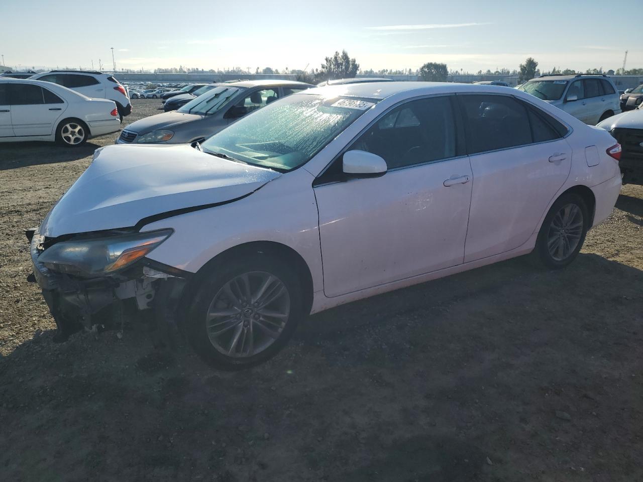 2016 TOYOTA CAMRY LE
