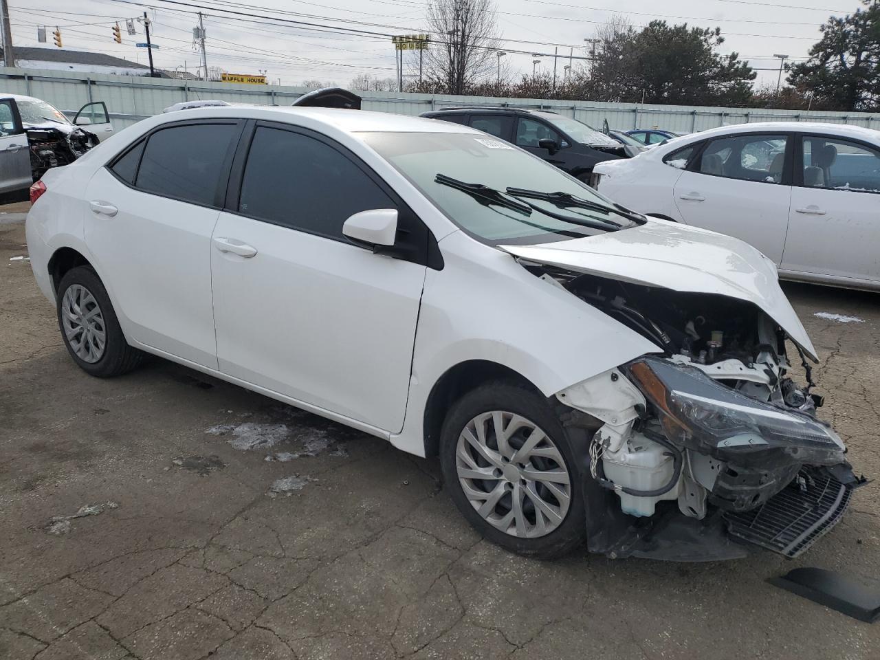 2018 TOYOTA COROLLA L - Image 4