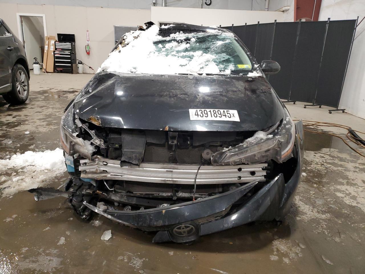 2020 TOYOTA COROLLA LE - Фото 5