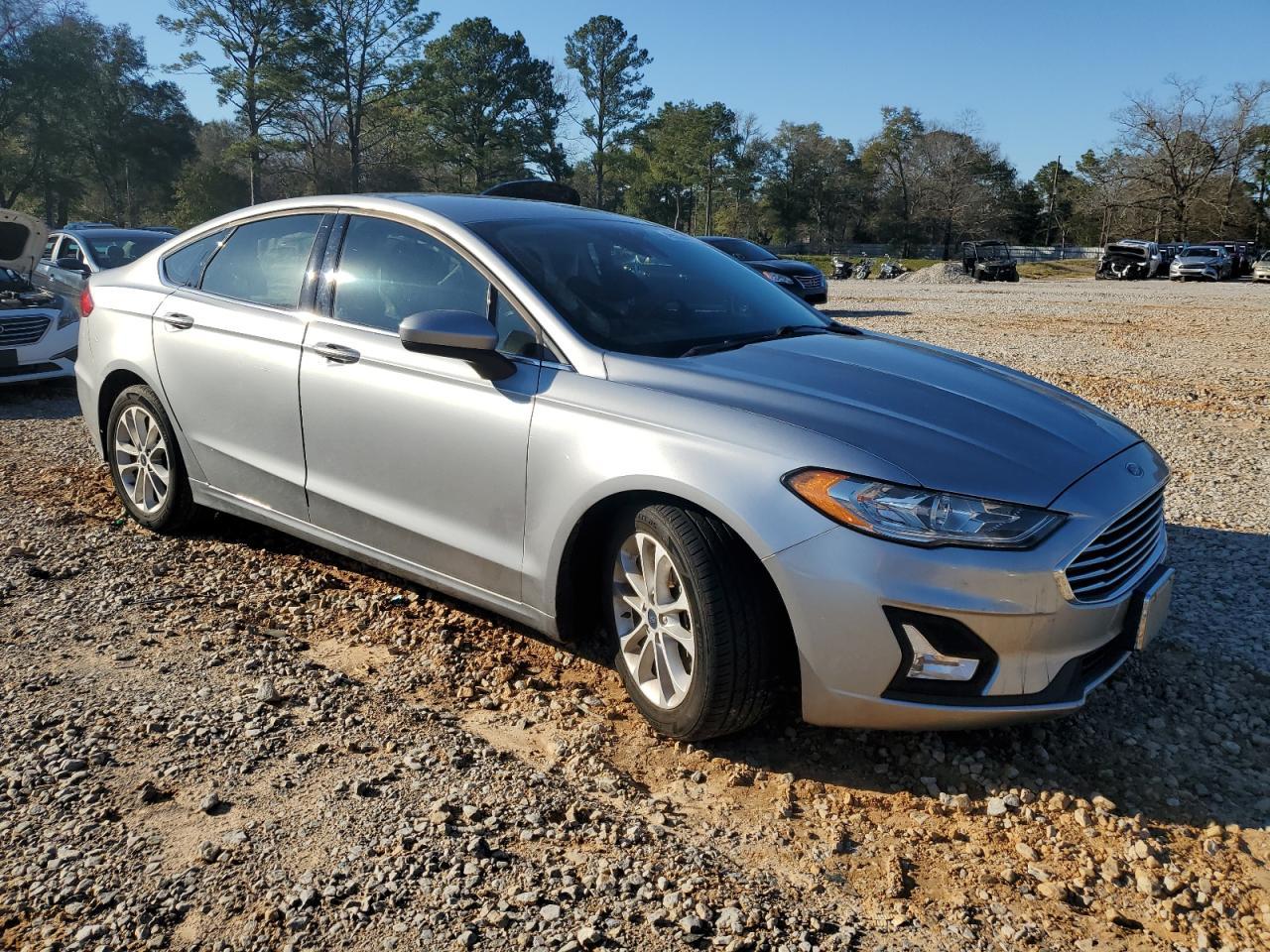 2020 FORD FUSION SE - Image 4