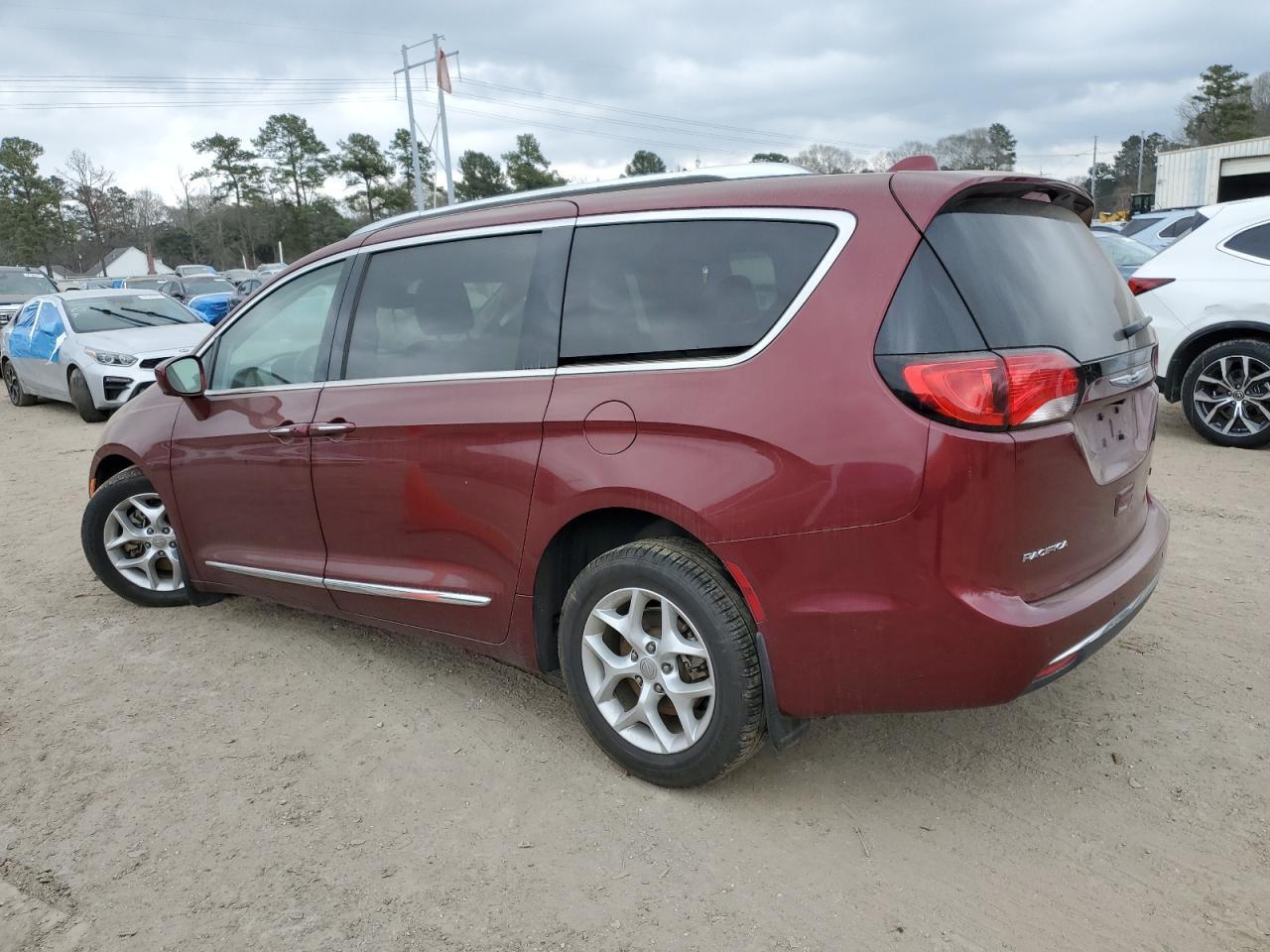 2017 CHRYSLER PACIFICA T - Image 2