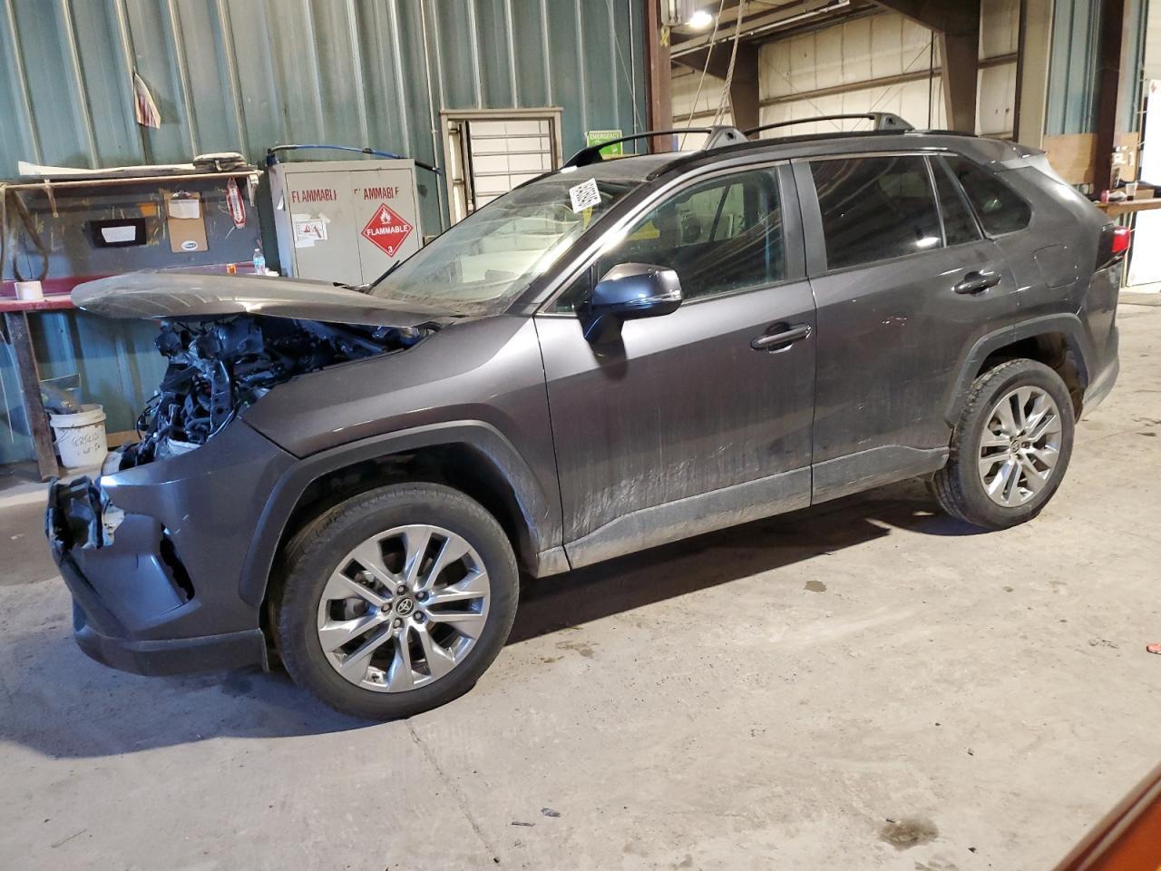2024 TOYOTA RAV4 XLE P
