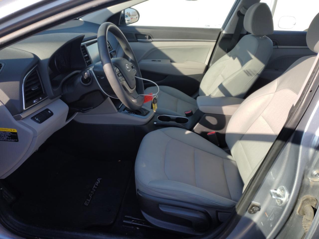 2017 HYUNDAI ELANTRA SE - Image 7
