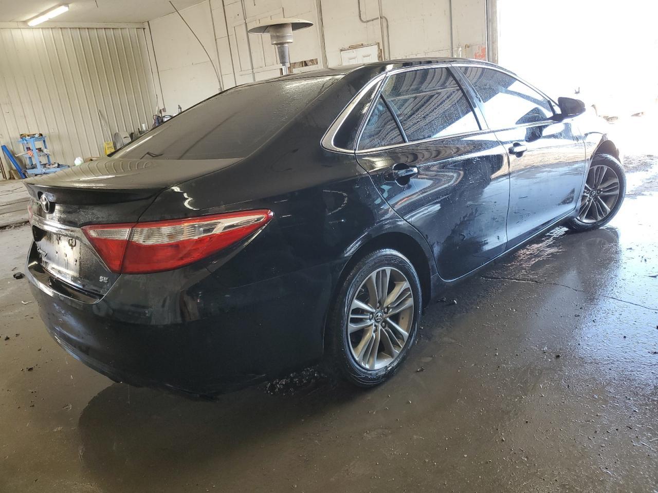2016 TOYOTA CAMRY LE - Image 3