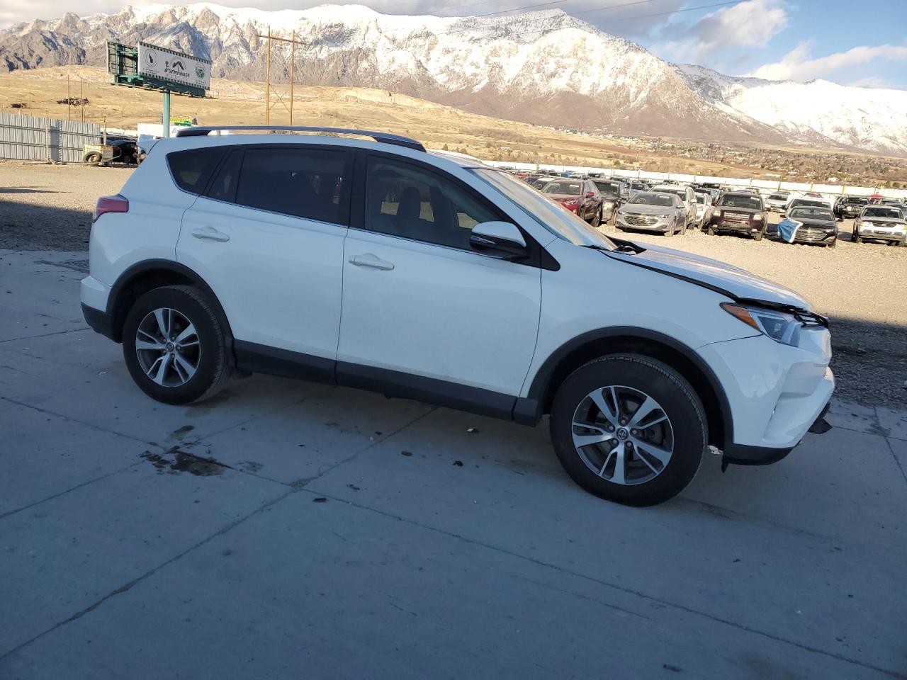 2016 TOYOTA RAV4 XLE - Image 4