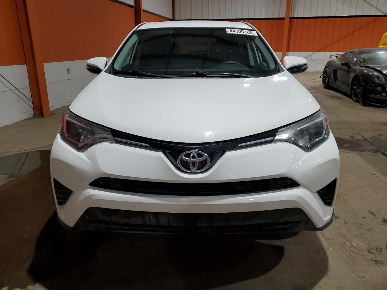 2016 TOYOTA RAV4 LE - Фото 5