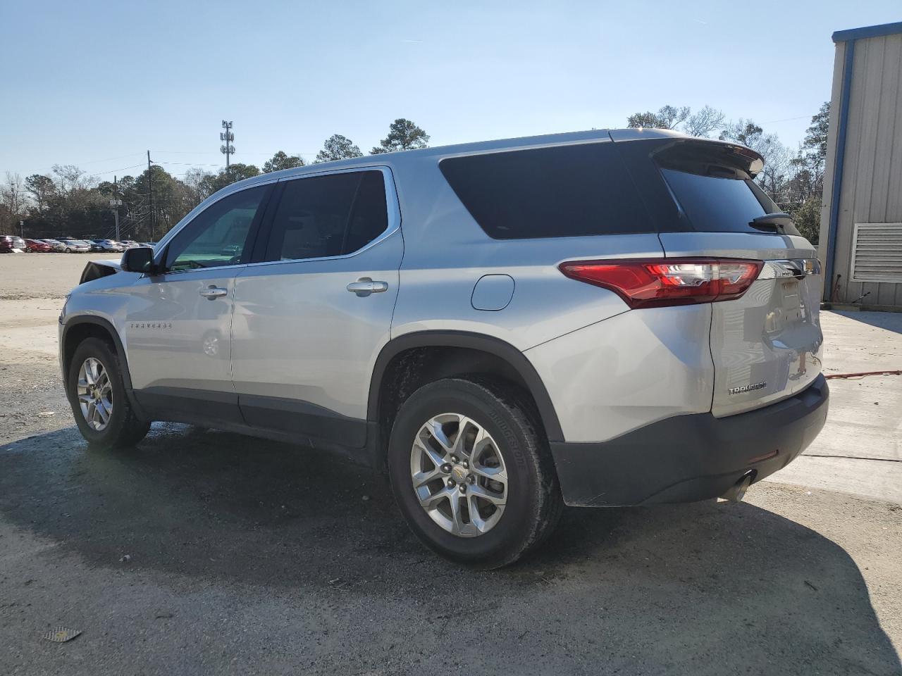 2020 CHEVROLET TRAVERSE L - Image 2