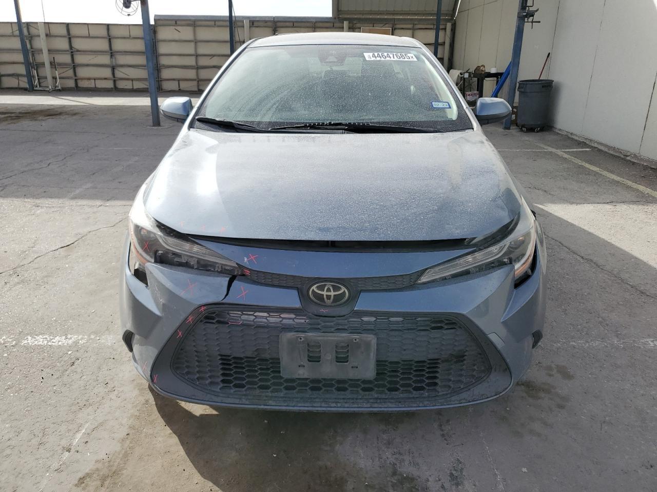2021 TOYOTA COROLLA LE - Фото 5