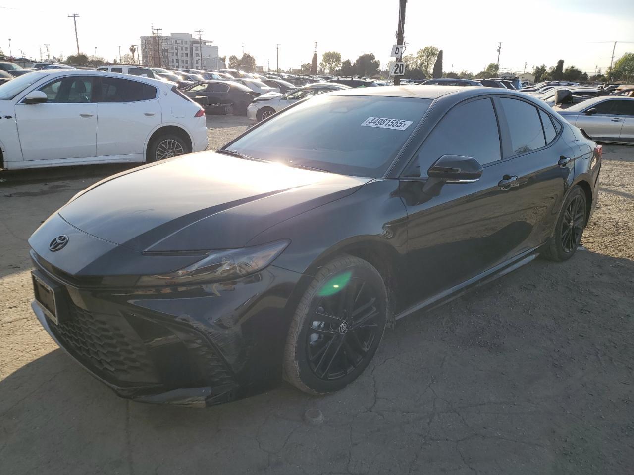 2025 TOYOTA CAMRY XSE