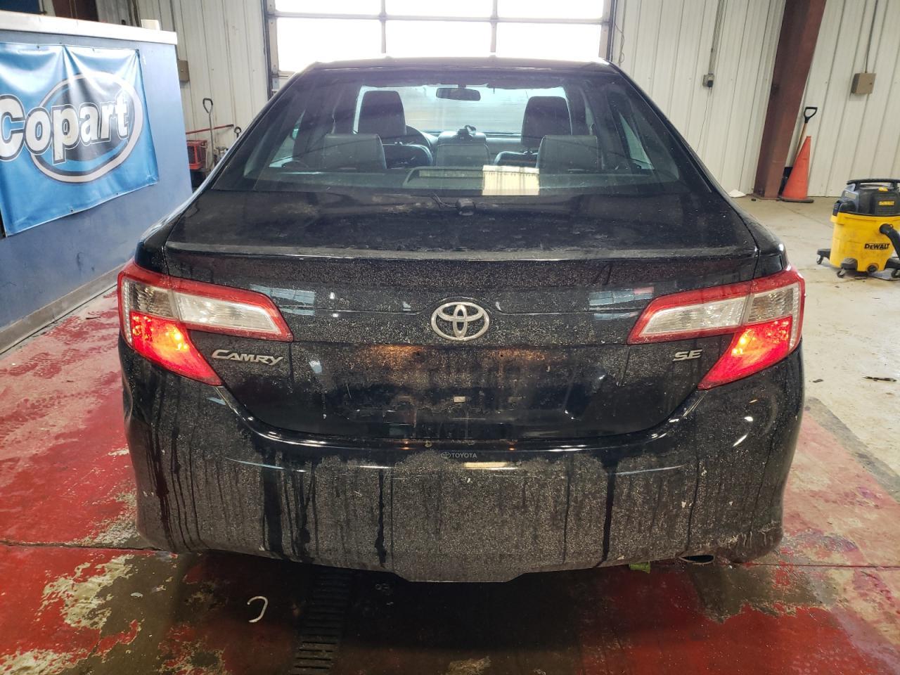 2014 TOYOTA CAMRY L - Image 6