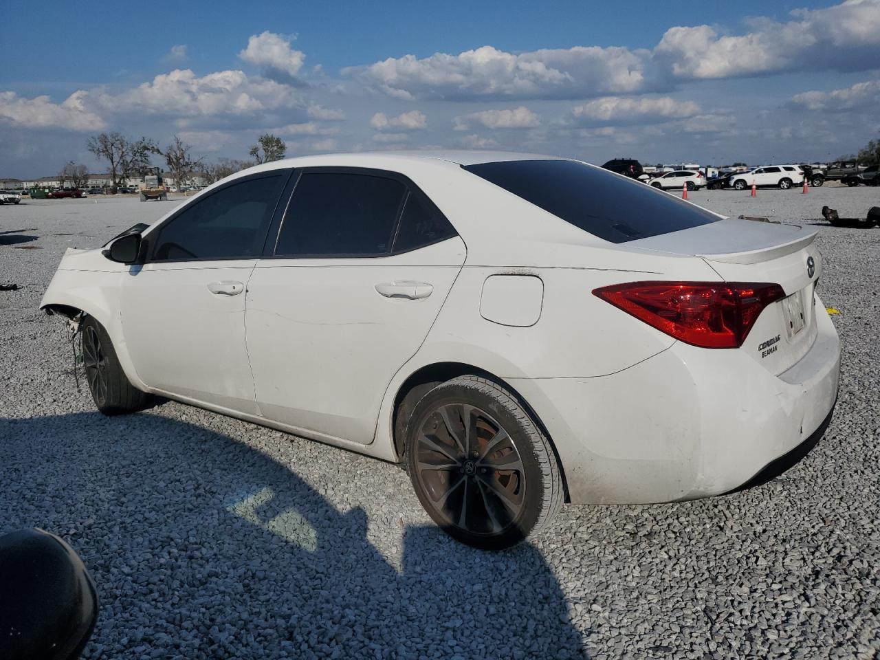 2019 TOYOTA COROLLA L - Image 2