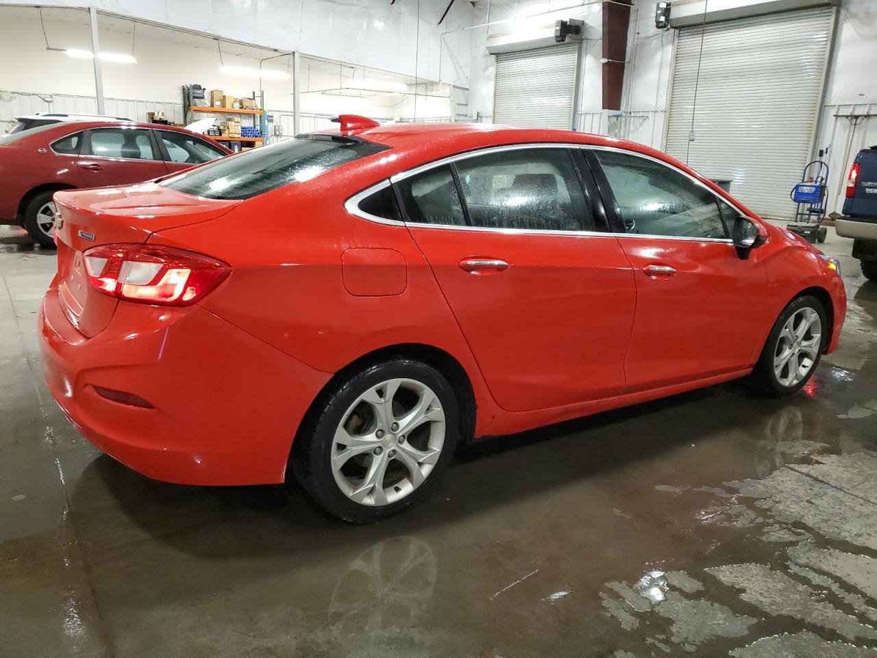 2017 CHEVROLET CRUZE PREM - Фото 3