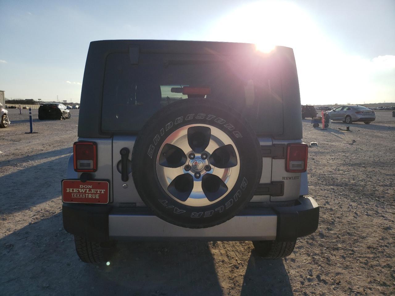 2017 JEEP WRANGLER U - Image 6