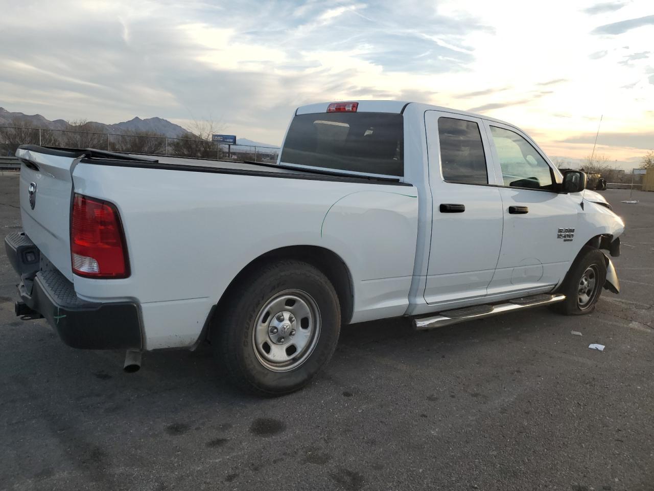 2019 RAM 1500 CLASS - Фото 3