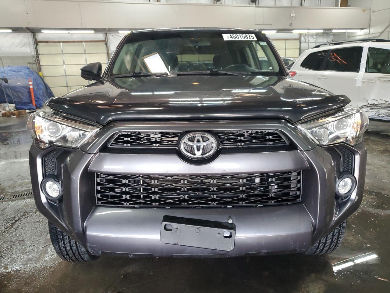 2017 TOYOTA 4RUNNER SR - Image 5