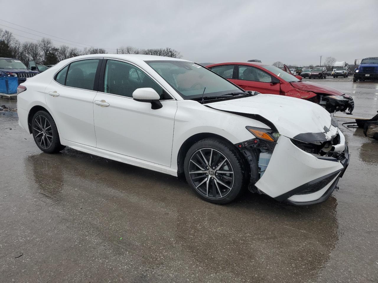 2021 TOYOTA CAMRY SE - Image 4