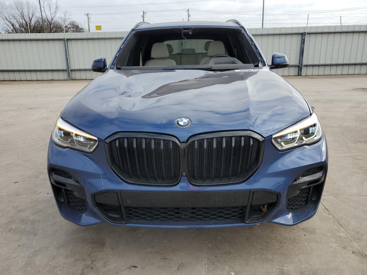 2022 BMW X5 XDRIVE4 - Фото 5