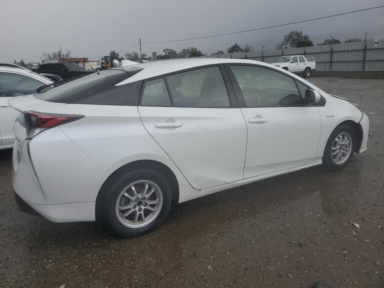 2016 TOYOTA PRIUS - Image 3