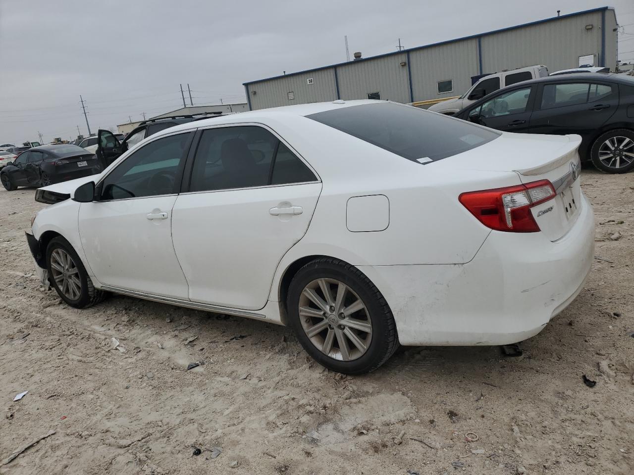 2012 TOYOTA CAMRY BASE - Фото 2