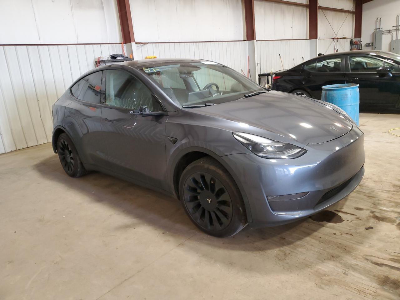 2023 TESLA MODEL Y - Image 4