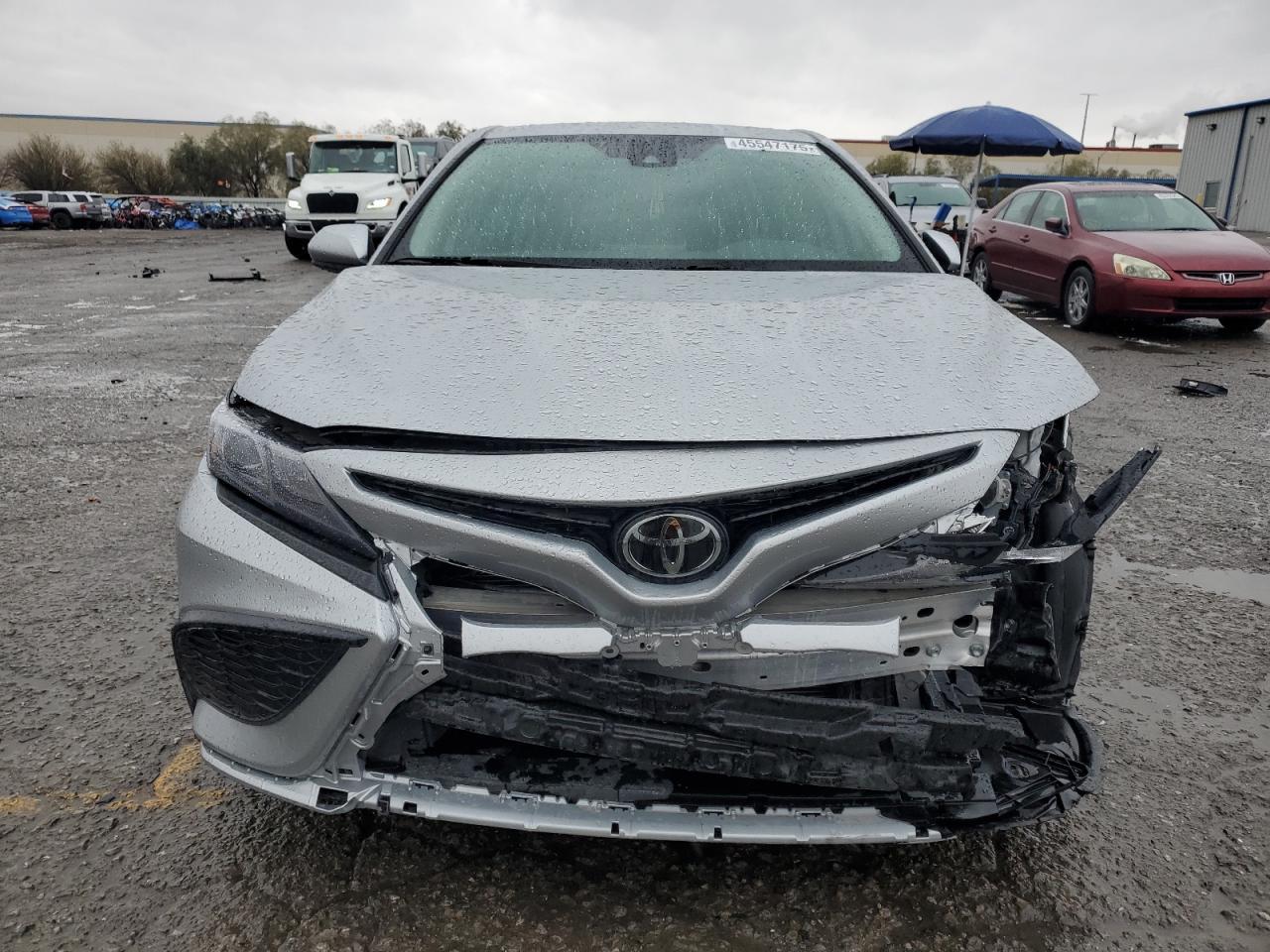 2021 TOYOTA CAMRY SE - Фото 5