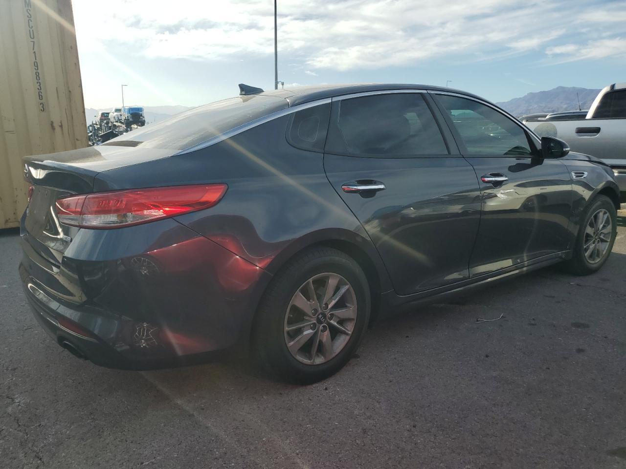 2016 KIA OPTIMA LX - Фото 3