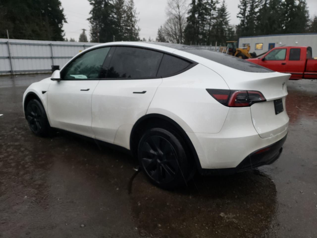 2024 TESLA MODEL Y - Image 2