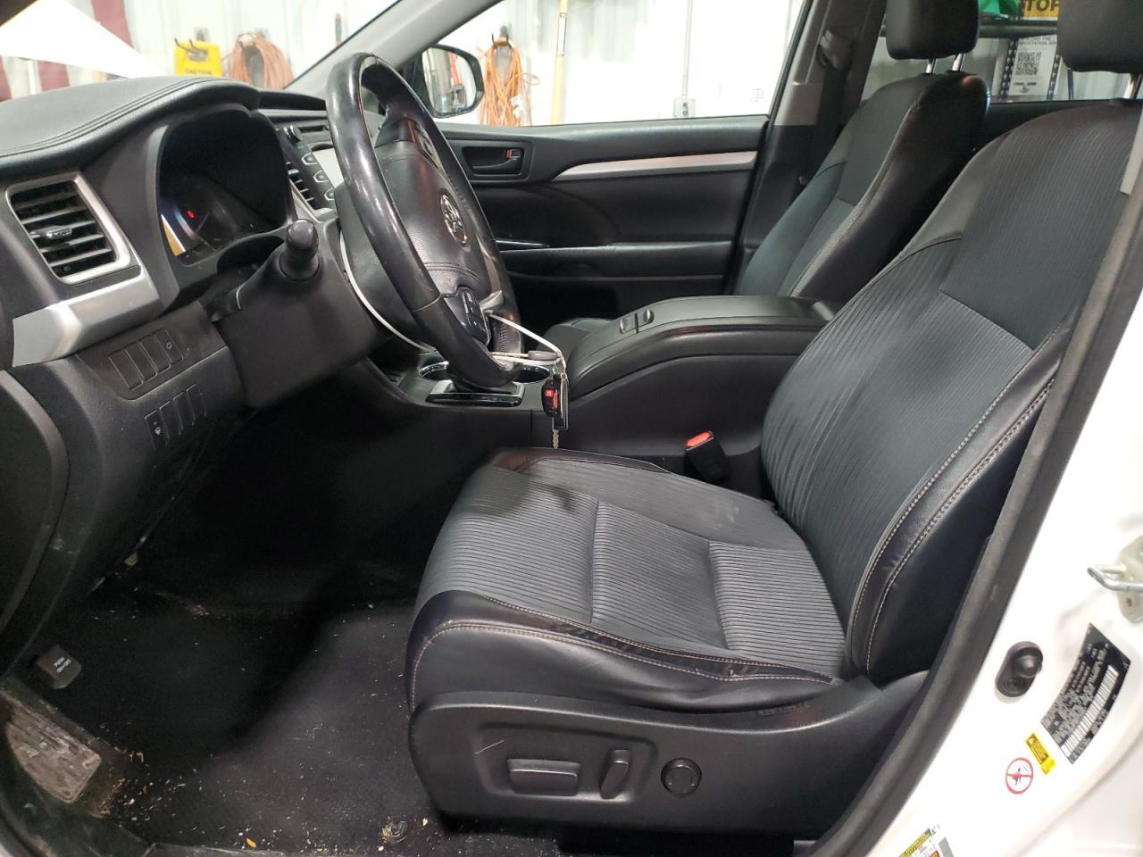 2015 TOYOTA HIGHLANDER - Фото 7