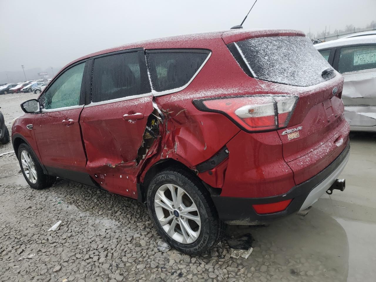 2017 FORD ESCAPE SE - Image 2