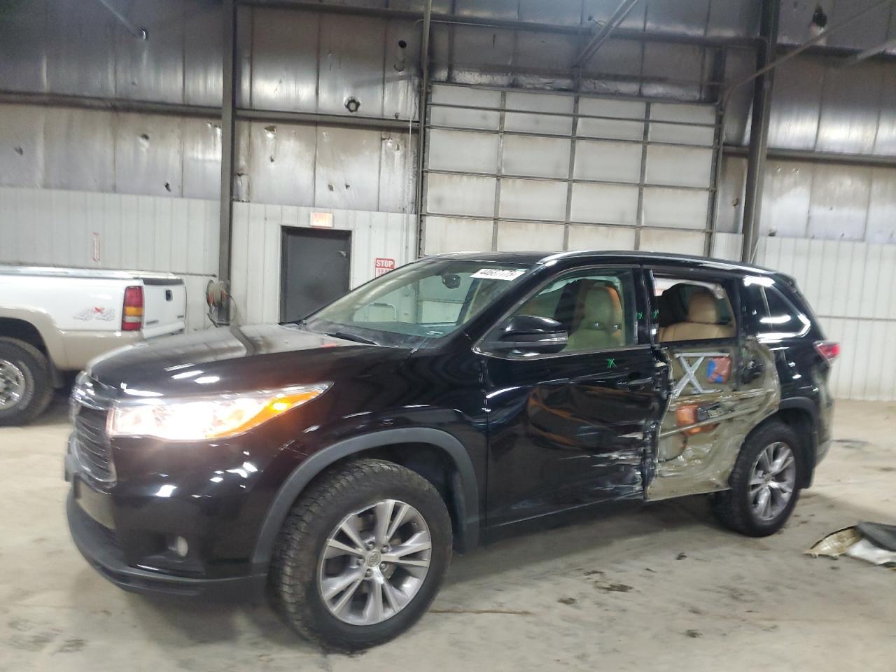 2015 TOYOTA HIGHLANDER