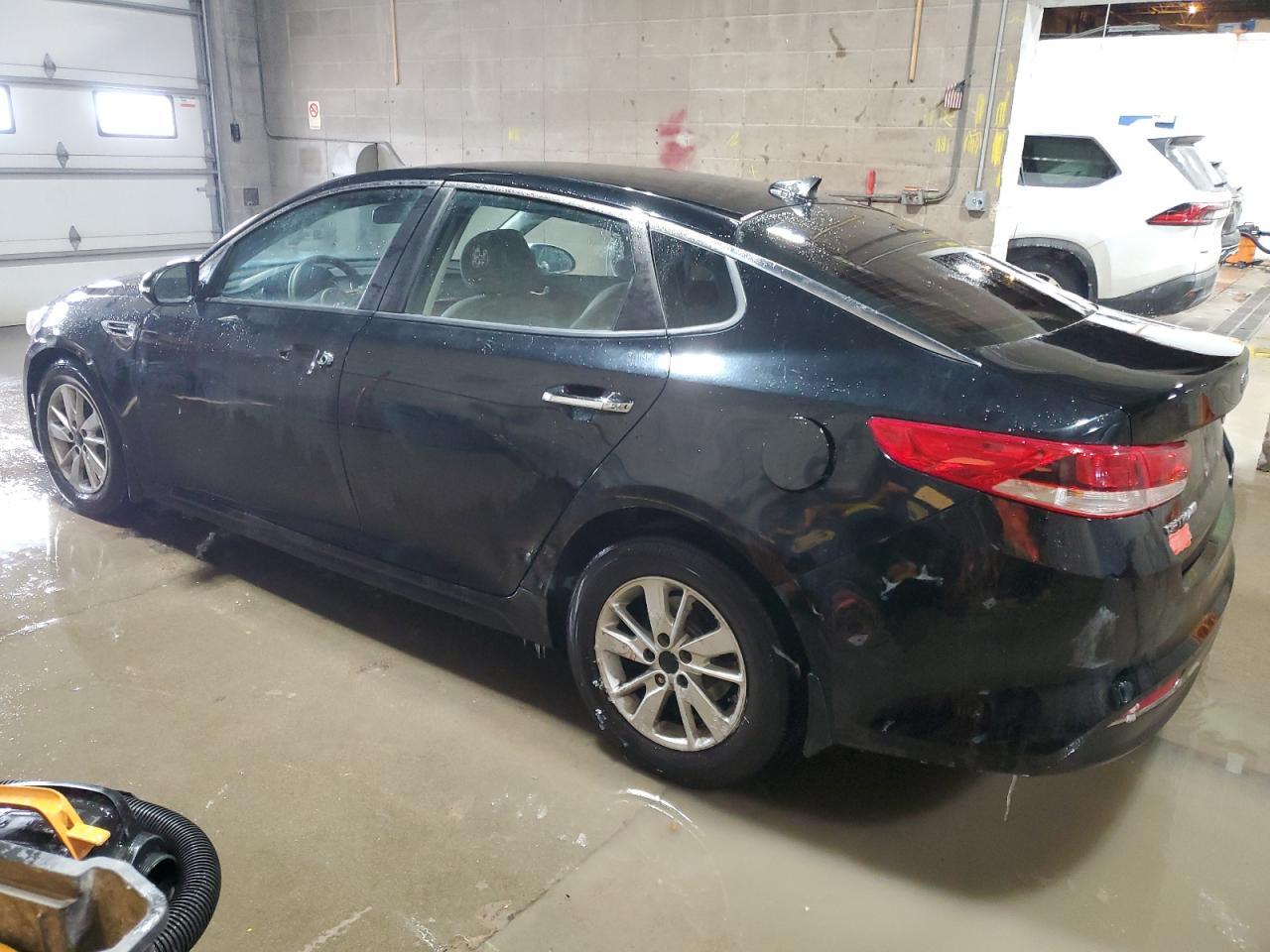 2016 KIA OPTIMA LX - Фото 2