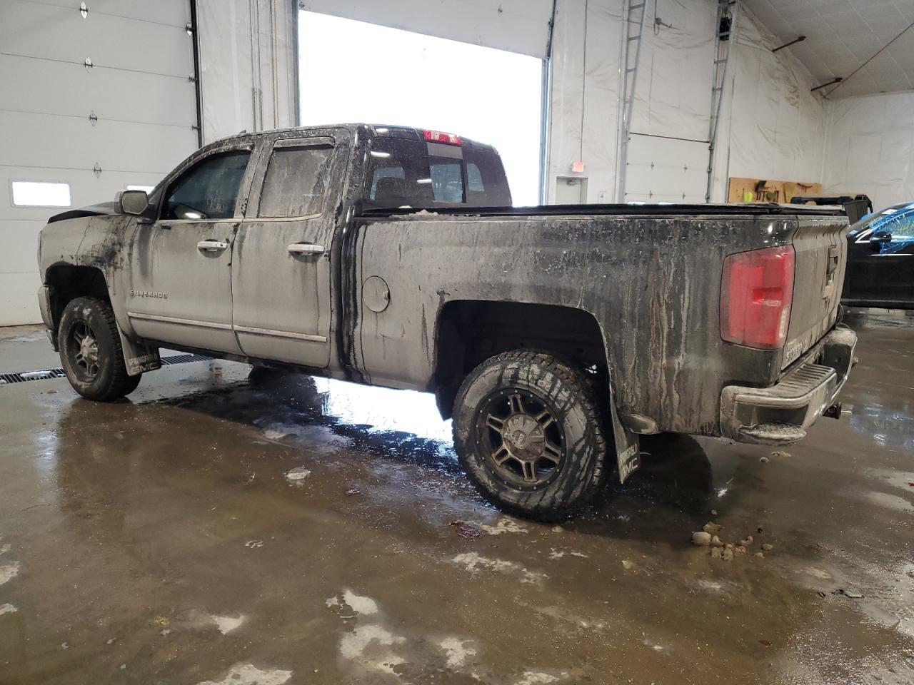 2017 CHEVROLET SILVERADO - Image 2