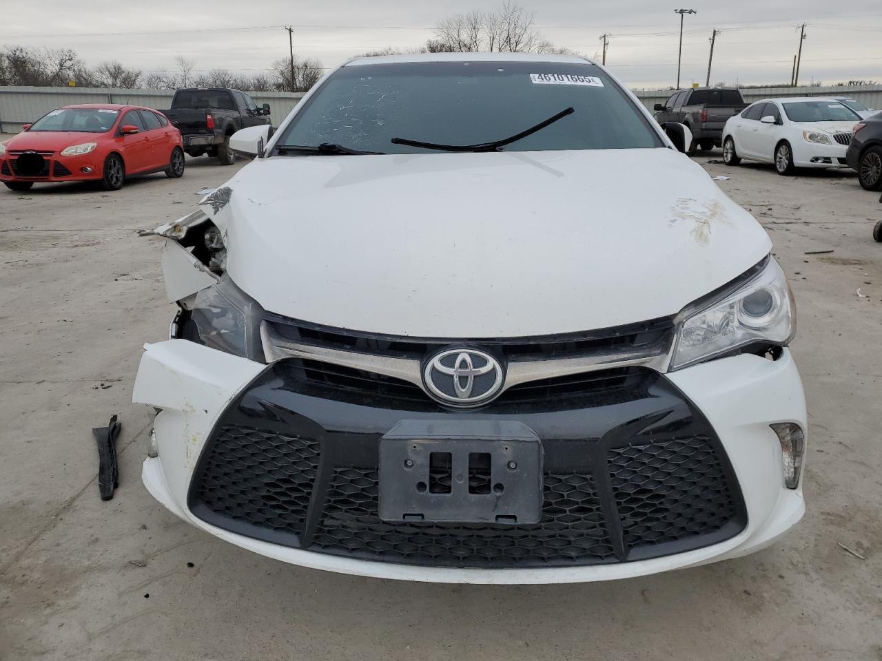 2015 TOYOTA CAMRY LE - Image 5