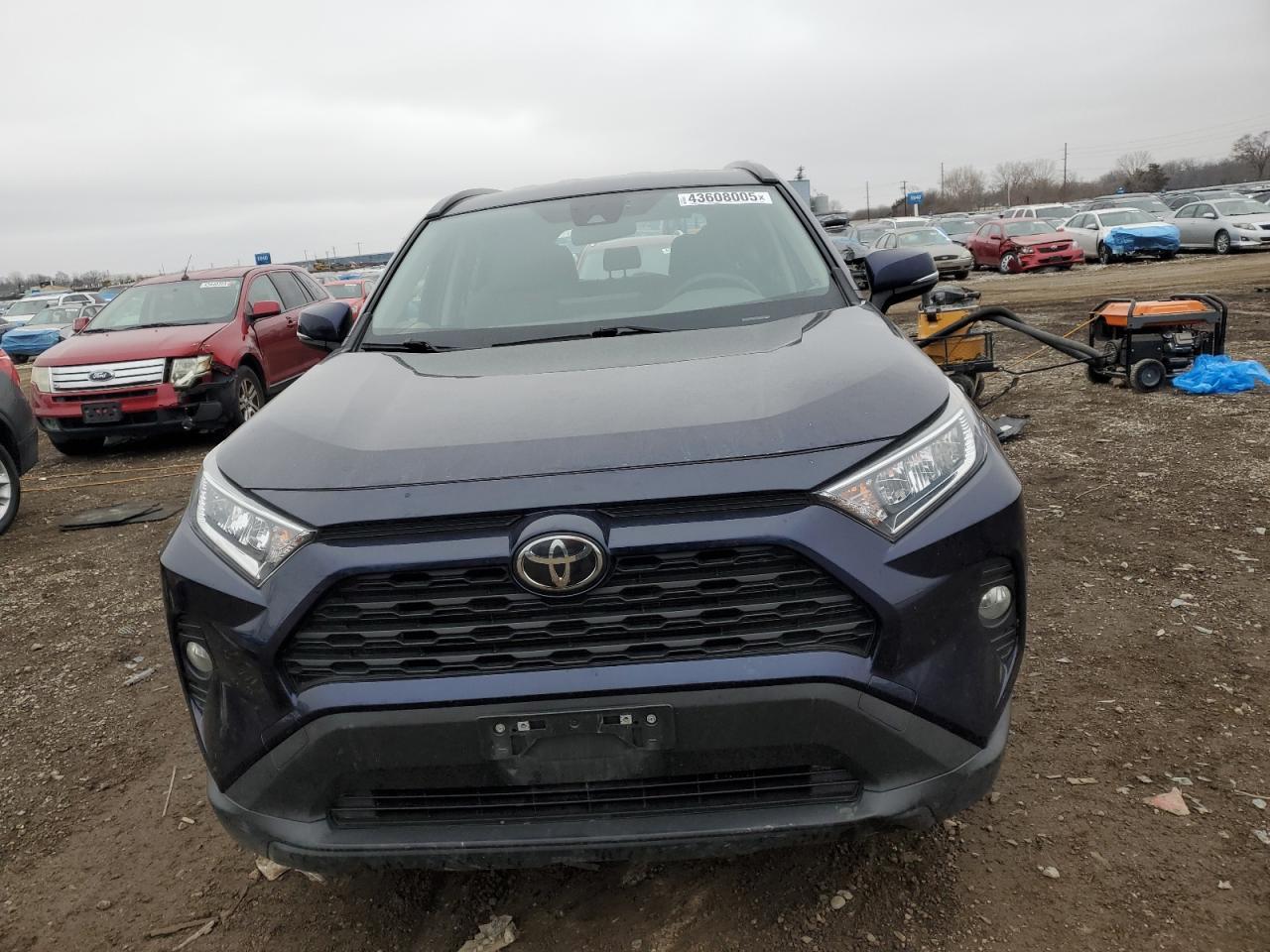 2020 TOYOTA RAV4 XLE - Image 5