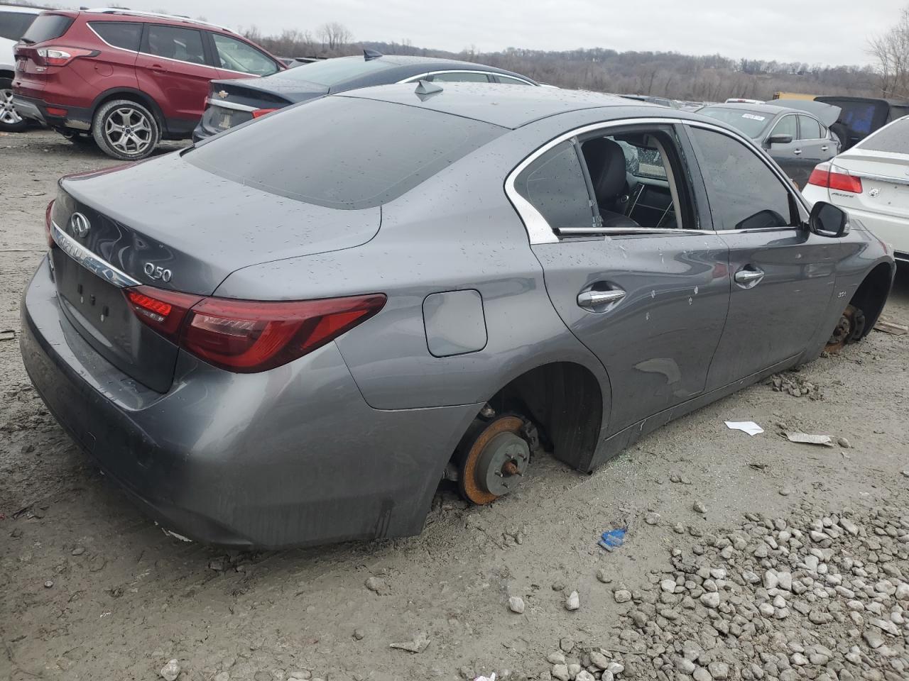 2018 INFINITI Q50 LUXE - Image 3