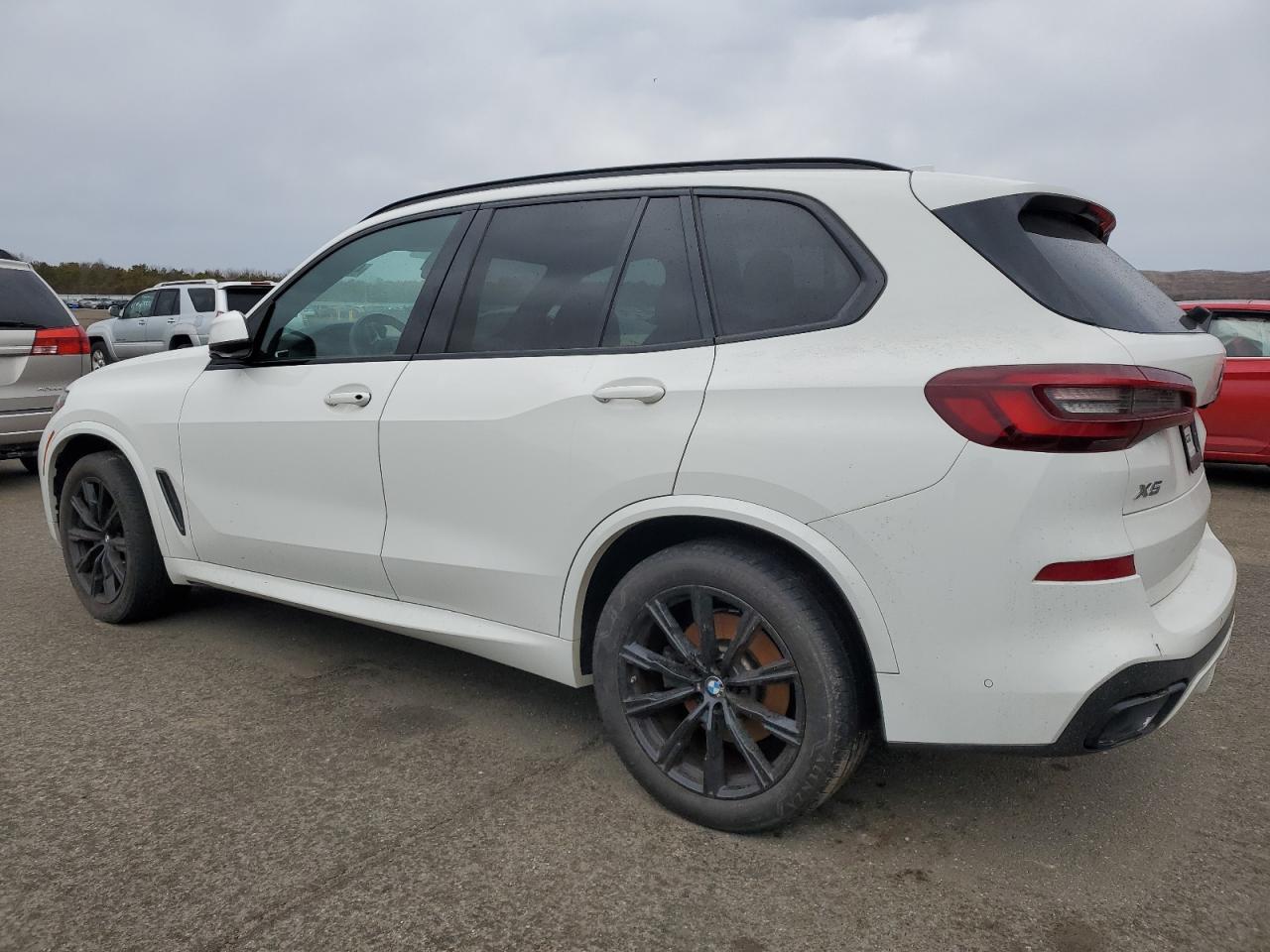 2022 BMW X5 XDRIVE4 - Image 2