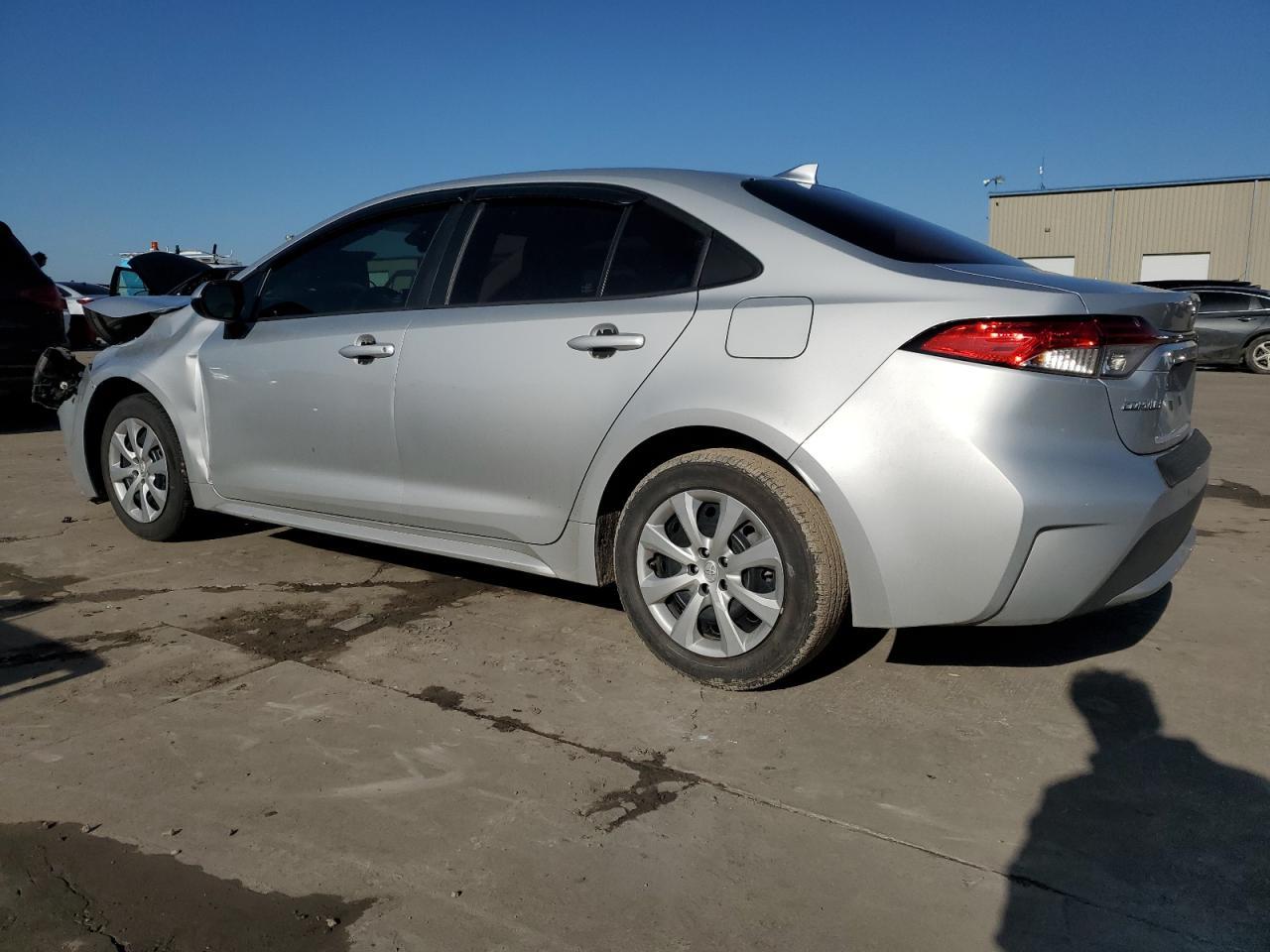 2020 TOYOTA COROLLA LE - Image 2