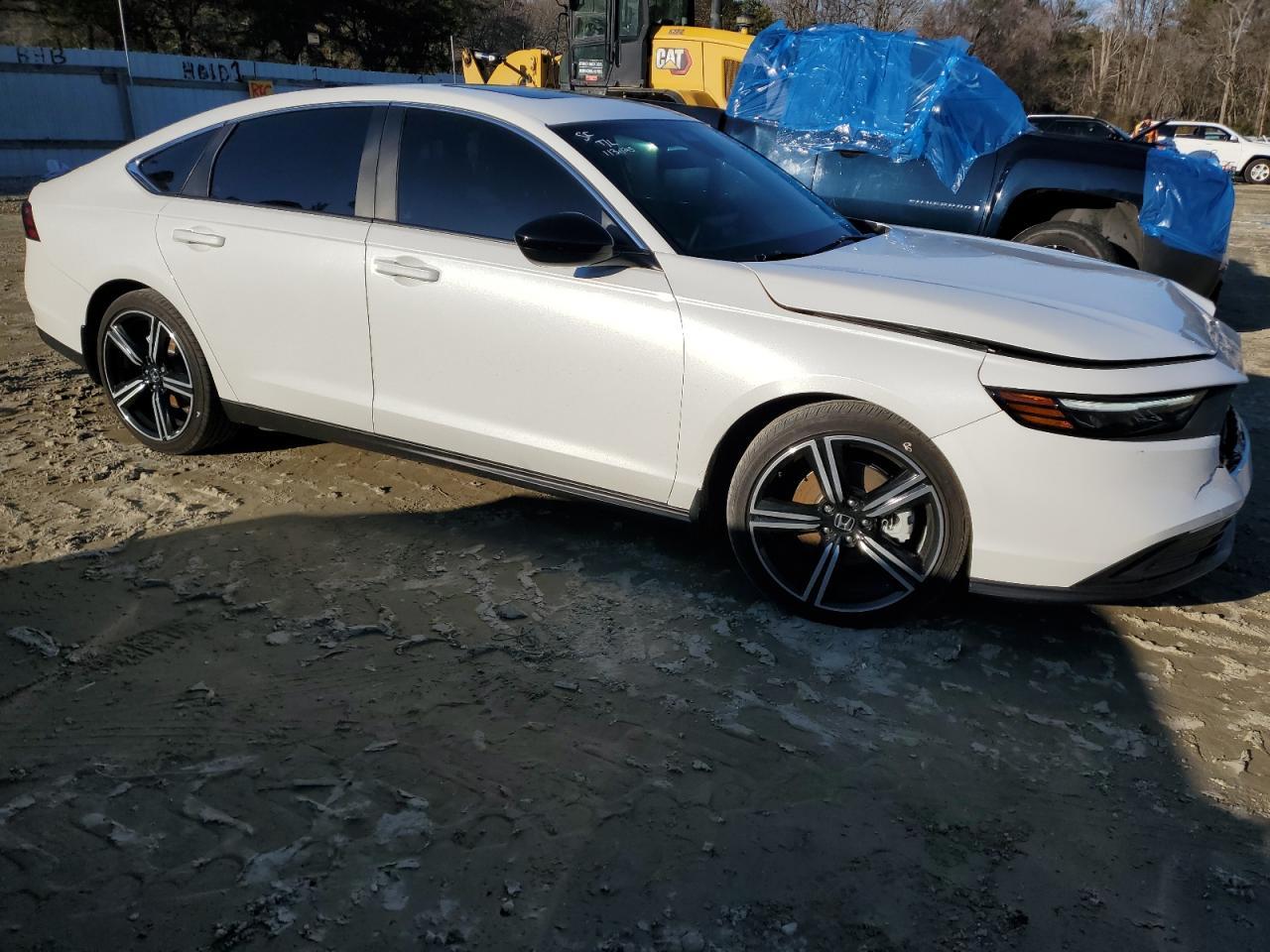 2024 HONDA ACCORD HYB - Image 4