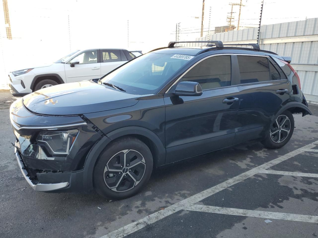 2023 KIA NIRO EX