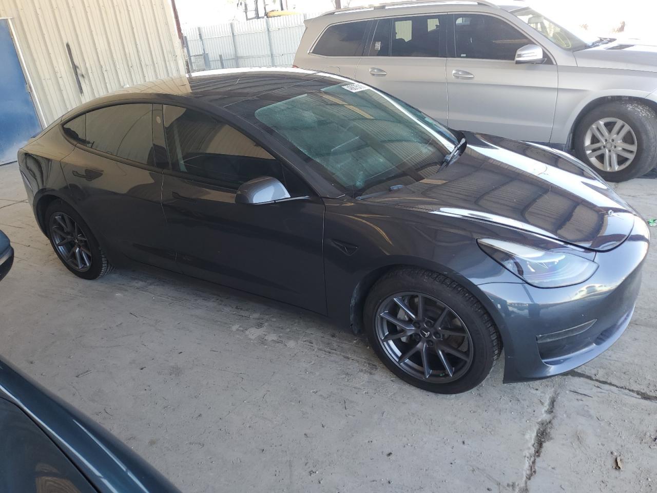 2022 TESLA MODEL 3 - Image 4