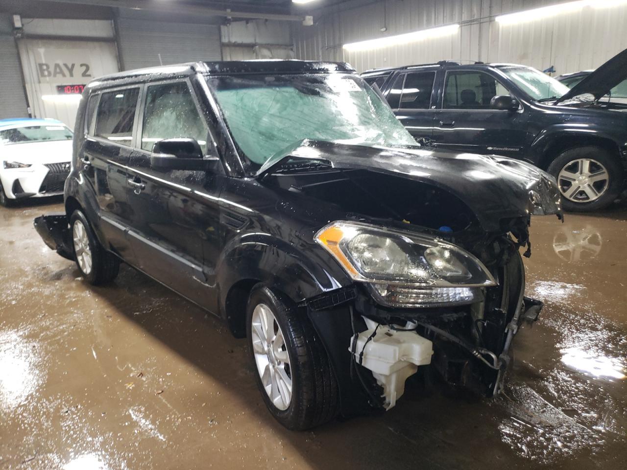 2013 KIA SOUL + - Image 4