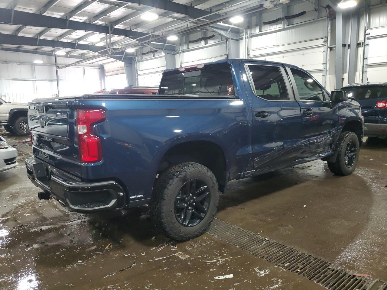 2021 CHEVROLET SILVERADO - Фото 3